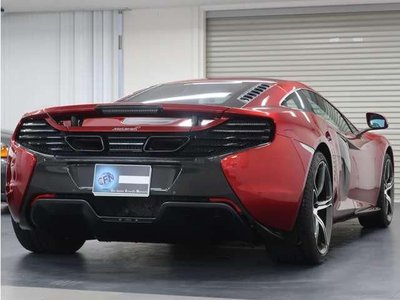 MCLAREN 650S - 9
