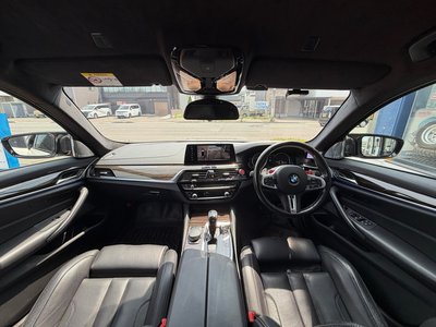 صورة مصغرة 12 لـ 2018 BMW M5