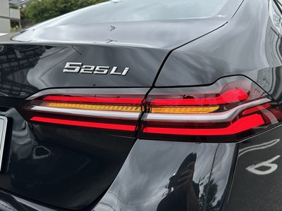2025 BMW 5 SERIES — миниатюра 20
