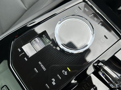 2025 BMW 5 SERIES — миниатюра 35