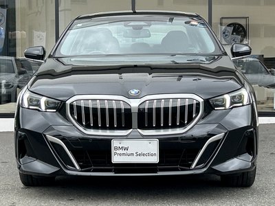 صورة 7 لـ 2025 BMW 5 SERIES