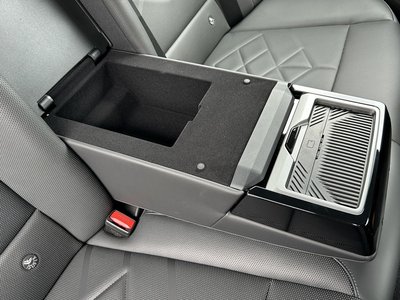 2025 BMW 5 SERIES — миниатюра 62