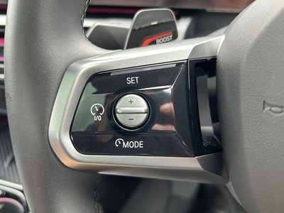 2025 BMW 5 SERIES — миниатюра 24