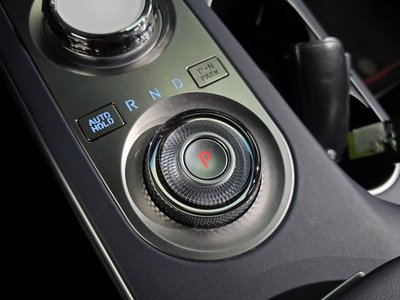 2021 Genesis GV70 — миниатюра 12