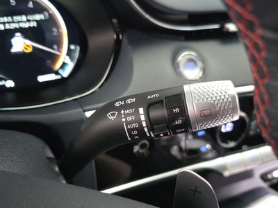 2021 Genesis GV70 — миниатюра 30