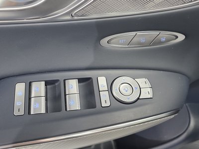 2021 Genesis GV70 — миниатюра 36