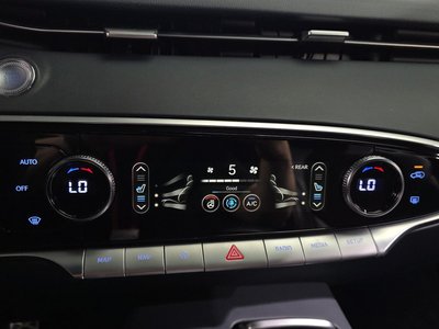 2021 Genesis GV70 — миниатюра 33