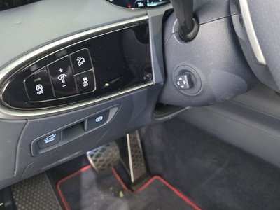 2021 Genesis GV70 — миниатюра 27