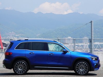 MERCEDES-BENZ GLB - 5