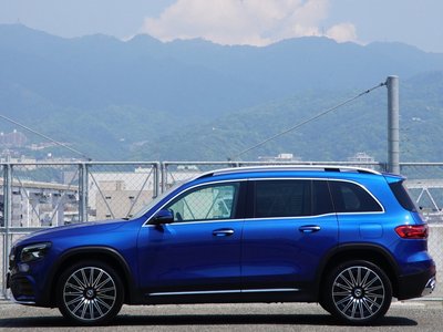 MERCEDES-BENZ GLB - 9