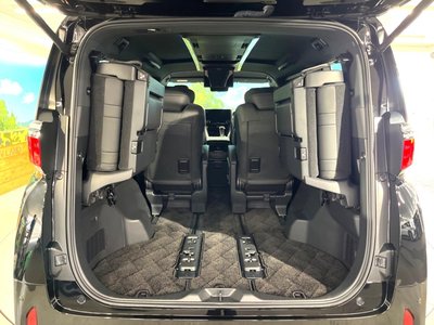 2025 Toyota ALPHARD — миниатюра 11