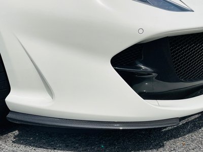 FERRARI 812 - 4