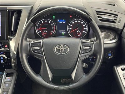 2022 Toyota ALPHARD — миниатюра 16