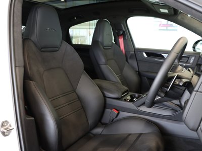 2025 Porsche CAYENNE 缩略图 12
