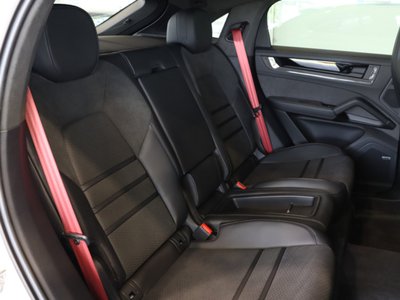 2025 Porsche CAYENNE 缩略图 13