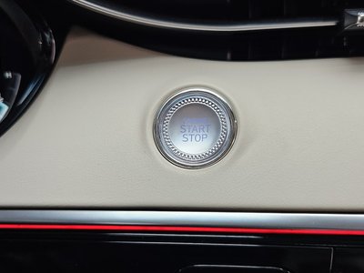 2022 Genesis GV70 — миниатюра 27