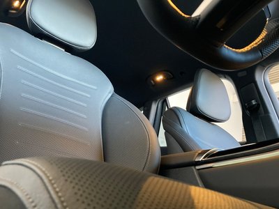 MERCEDES-BENZ GLC - 10