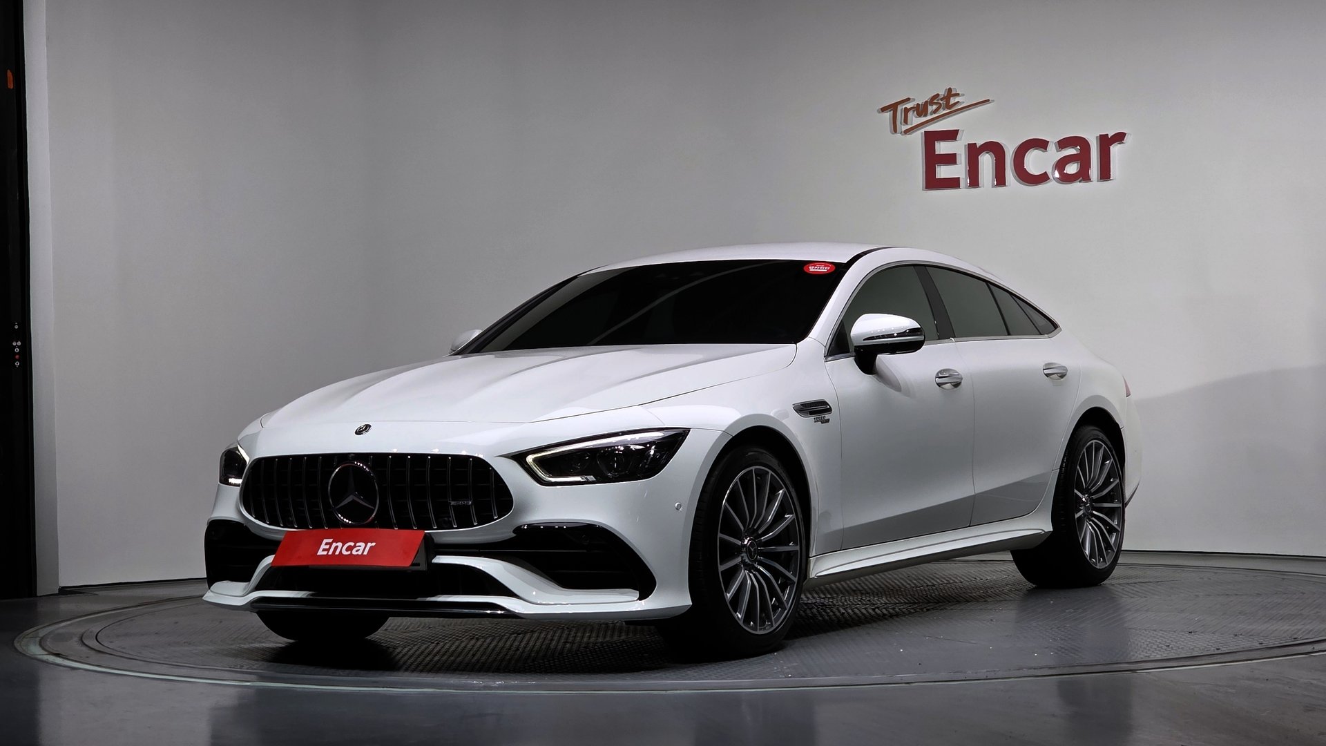 MERCEDES-BENZ GT AMG - View 1