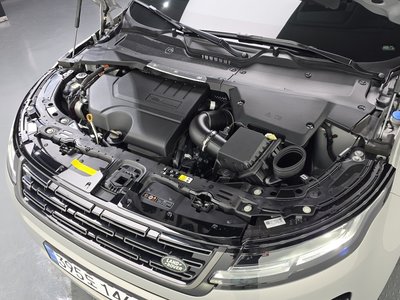 صورة 10 لـ 2025 LAND Rover RANGE ROVER EVOQUE
