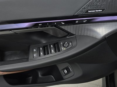 2025 BMW 5 SERIES 缩略图 24