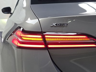 2025 BMW 5 SERIES 照片 10