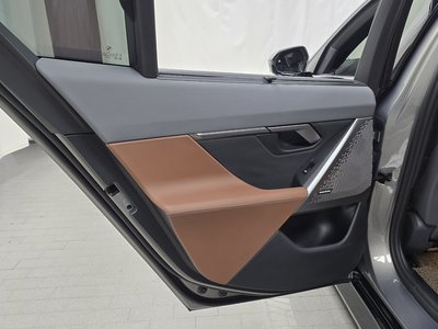 2025 BMW 5 SERIES 缩略图 15