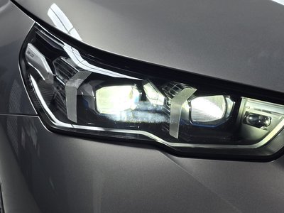 2025 BMW 5 SERIES 照片 9