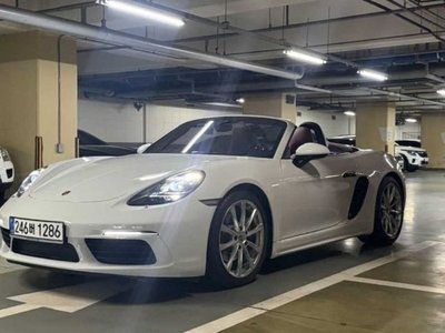 PORSCHE 718 - 1