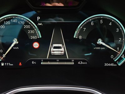 GENESIS G80 (RG3) - 10