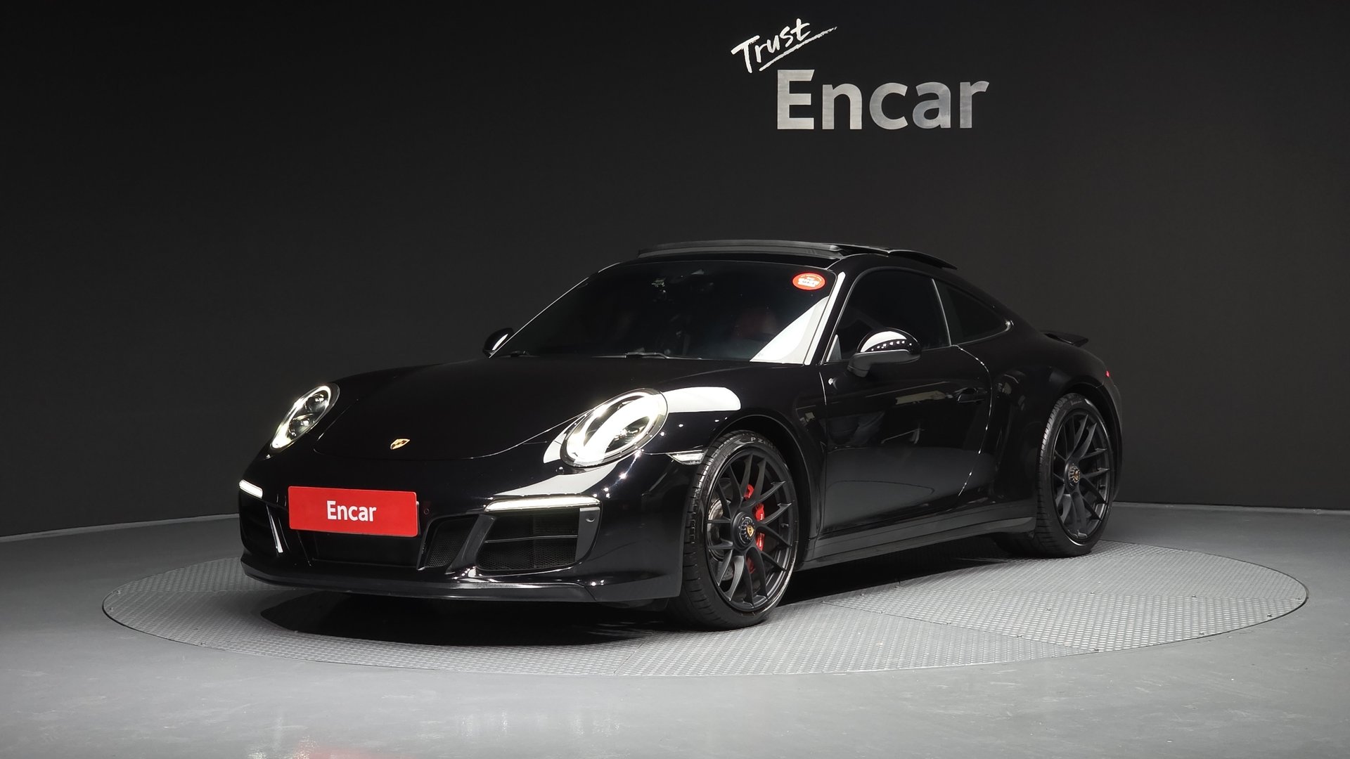 PORSCHE 911 - View 1