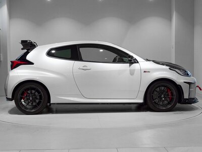 TOYOTA GR YARIS - 8