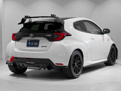 TOYOTA GR YARIS - 10
