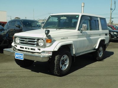 TOYOTA LAND CRUISER - 1
