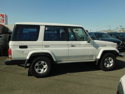 TOYOTA LAND CRUISER - 6
