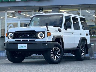 TOYOTA LAND CRUISER 70 - 10