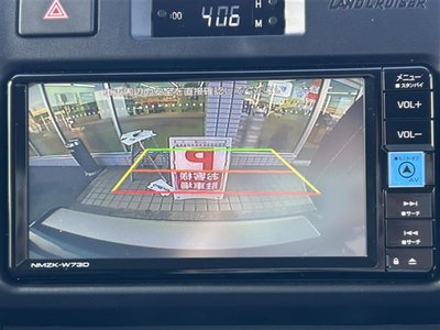 TOYOTA LAND CRUISER 70 - 3