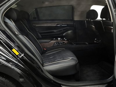 2020 Genesis G90 — миниатюра 12