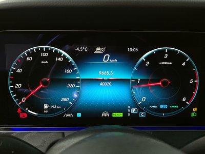 MERCEDES-BENZ E-CLASS - 8