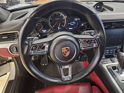 2017 Porsche 911 — миниатюра 11