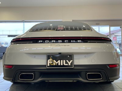 PORSCHE 911 - 8