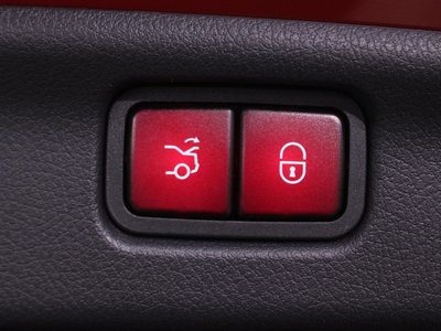 MERCEDES-BENZ C-CLASS AMG - 7