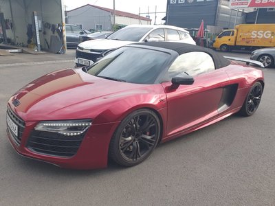 AUDI R8 - 2