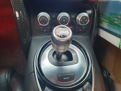 AUDI R8 - 10