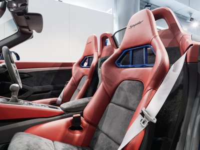 صورة مصغرة 13 لـ 2020 Porsche 718 SPYDER