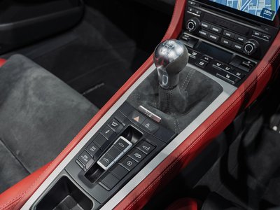 صورة 7 لـ 2020 Porsche 718 SPYDER