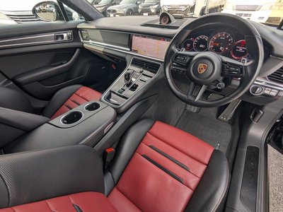 PORSCHE PANAMERA - 4