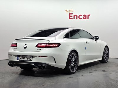 MERCEDES-BENZ E-CLASS - 4