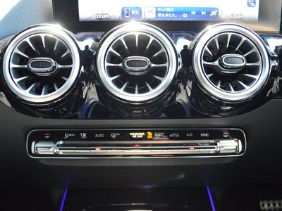 2025 Mercedes-BENZ GLA 缩略图 24