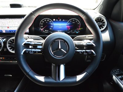 2025 Mercedes-BENZ GLA 缩略图 18