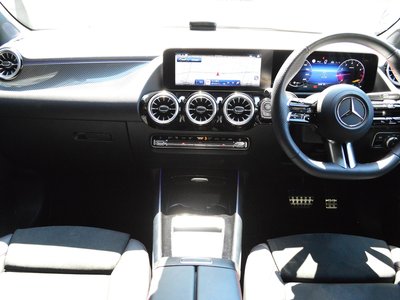 2025 Mercedes-BENZ GLA 缩略图 17